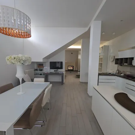 Golden Апартаменты *